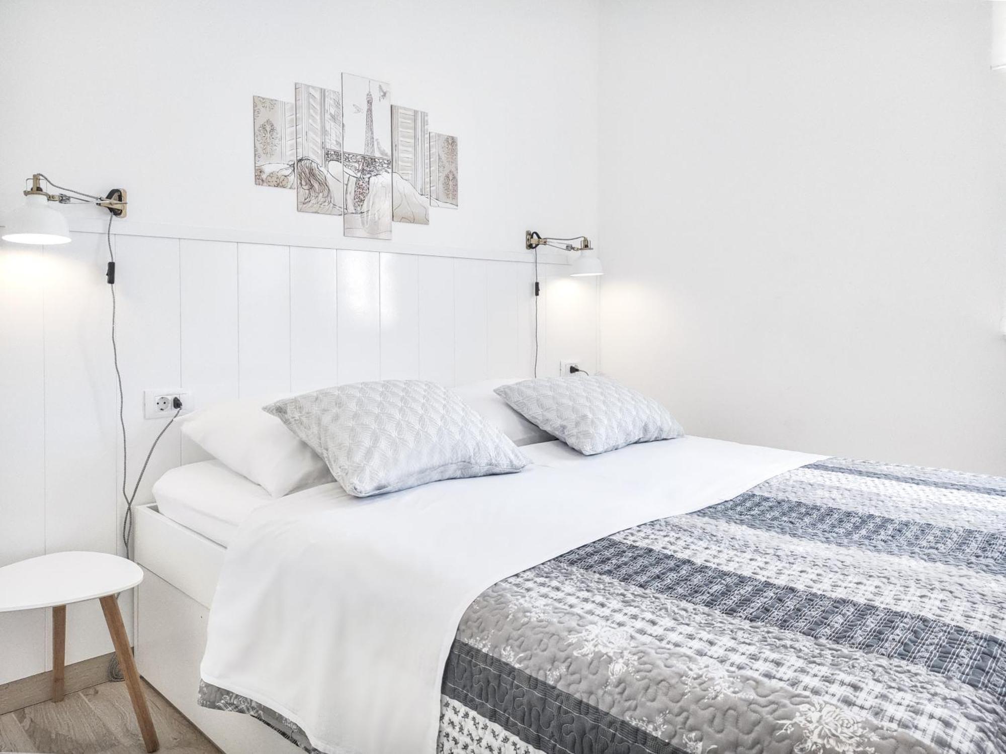 Apartment With Terrace And Free Parking - Beach Nearby Split Eksteriør bilde