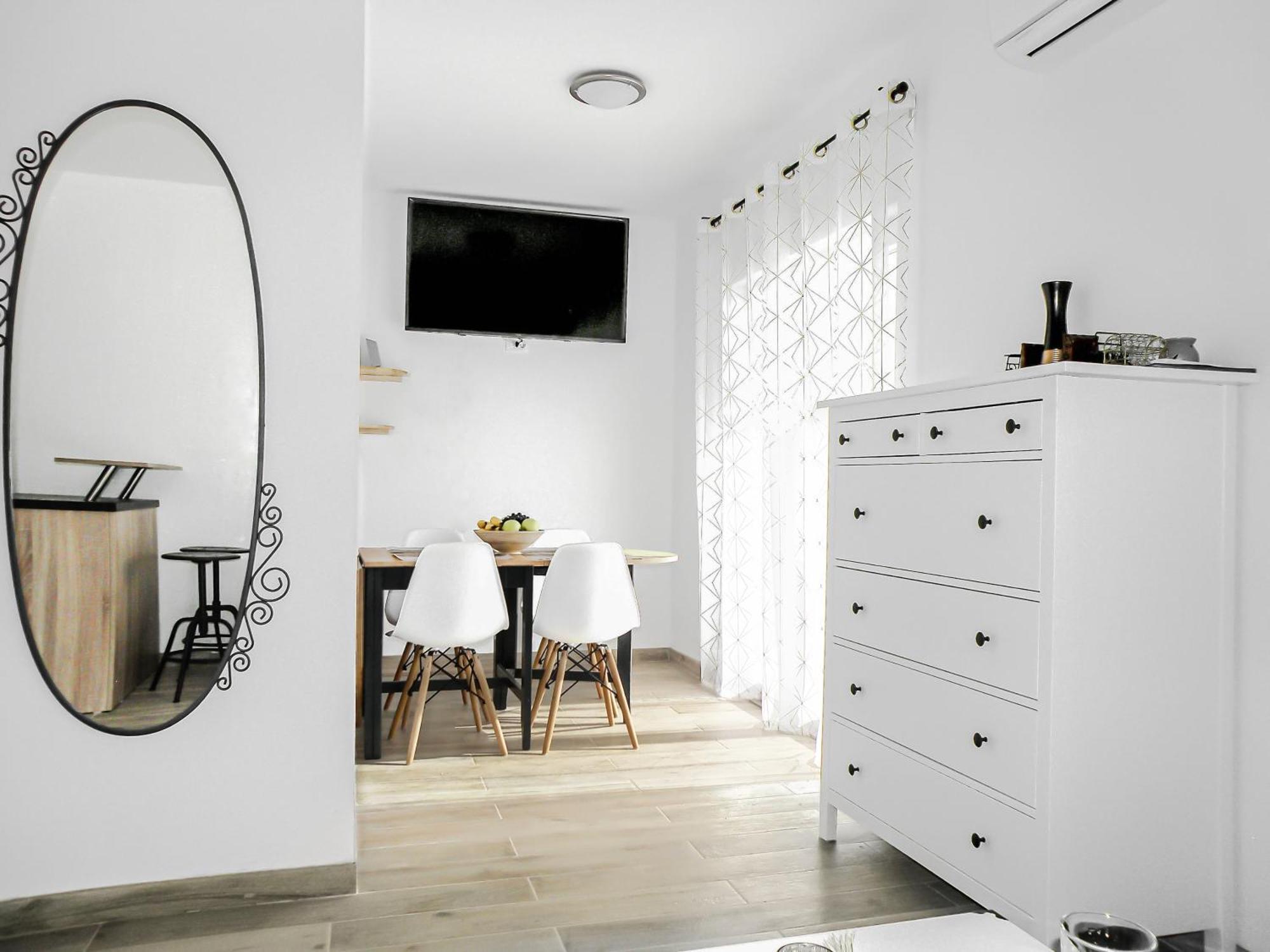 Apartment With Terrace And Free Parking - Beach Nearby Split Eksteriør bilde